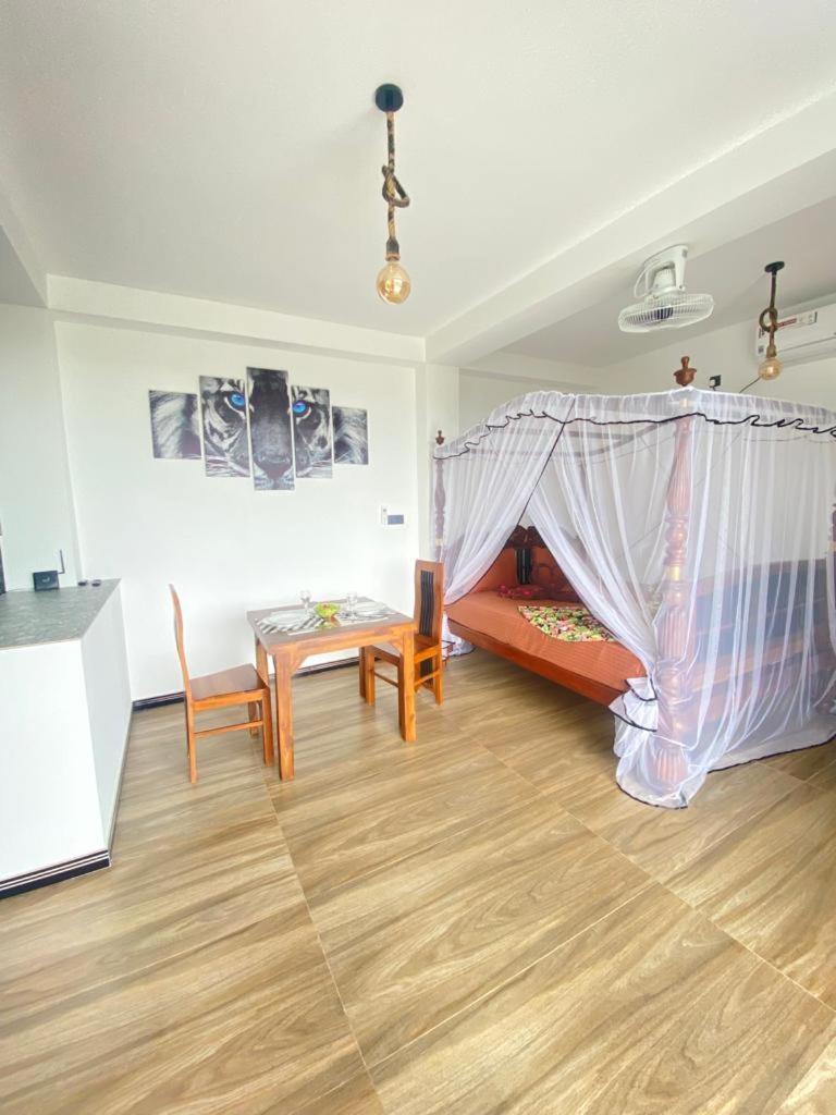 Secret Garden Hotel Hikkaduwa Exterior photo